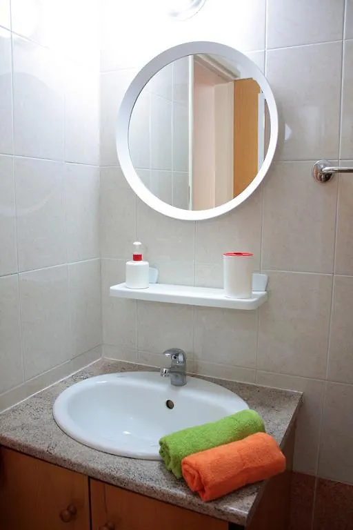 Makenzy Apartment Larnaca